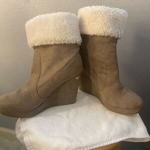 Women's Juicy Couture Tan Wedge Boots with Cream Fur inside